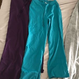 Lot of 2 scrub bottoms- size L